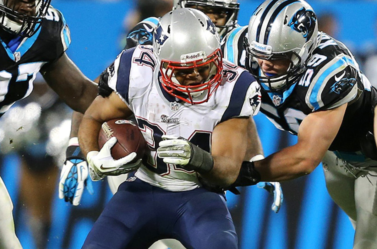 Shane Vereen caught eight passes for 65 yards in his return after breaking his wrist in Week 1.