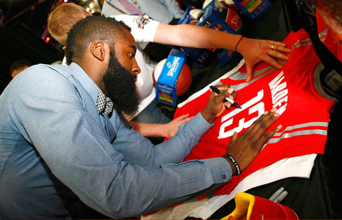 131219122042-james-harden-fan-single-image-cut.jpg
