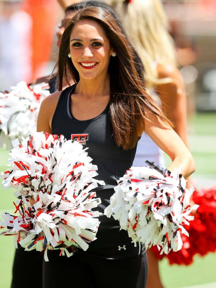 peyton-cheerleader-600