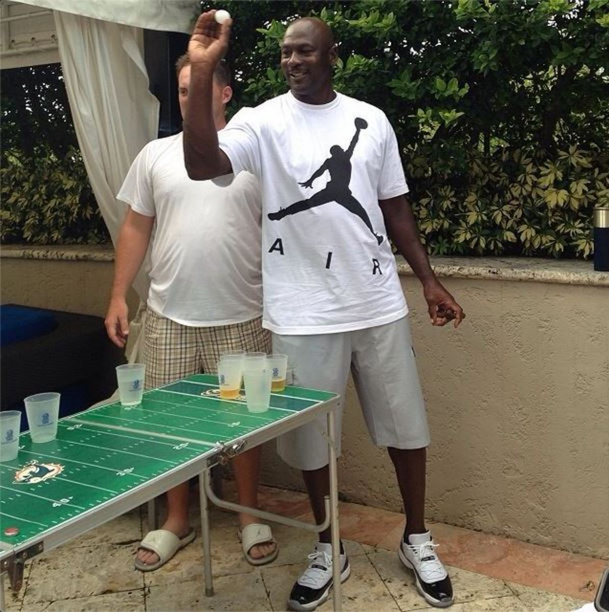 michael-jordan-beer-pong