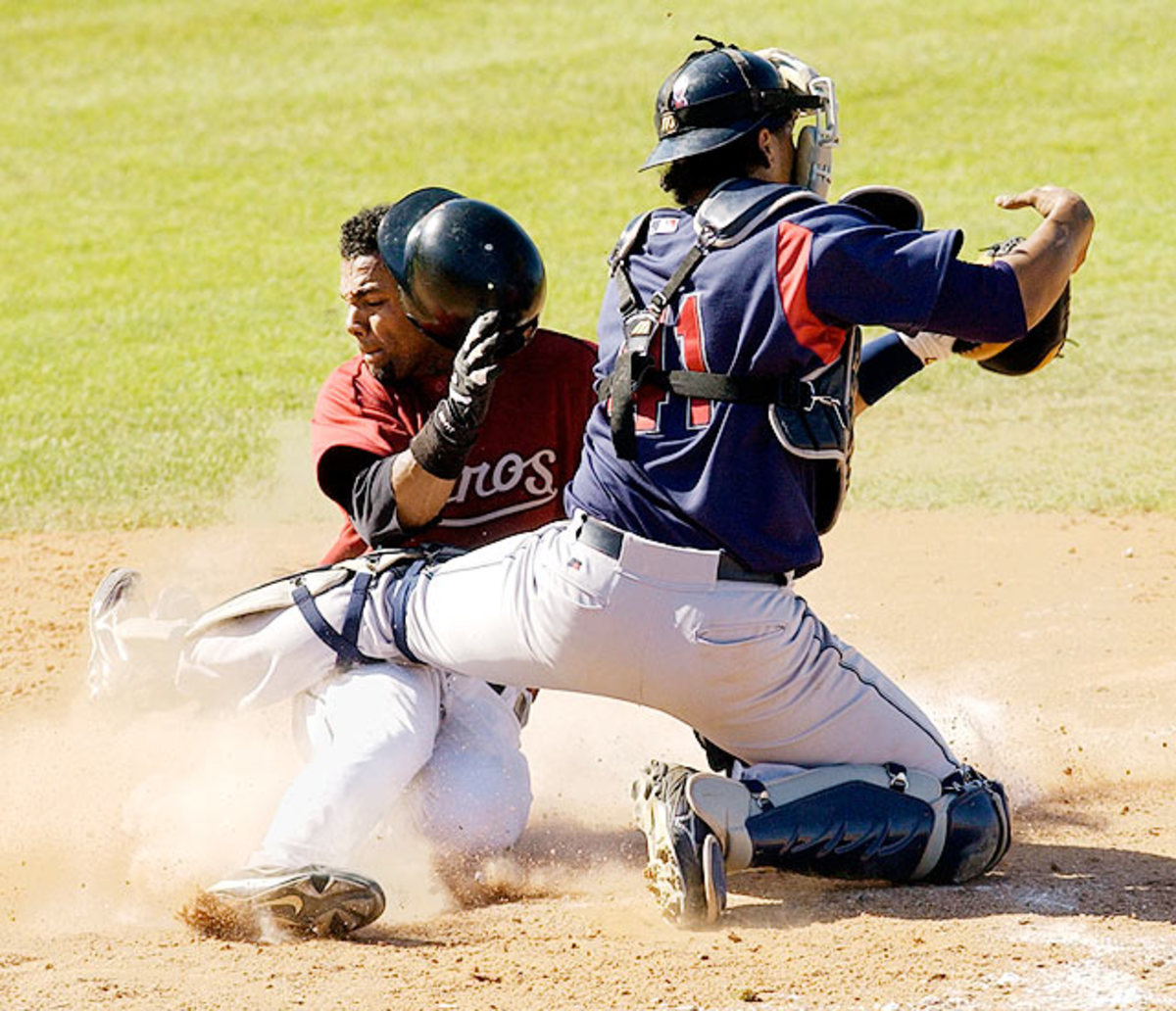 Willy Taveras (left), Victor Martinez