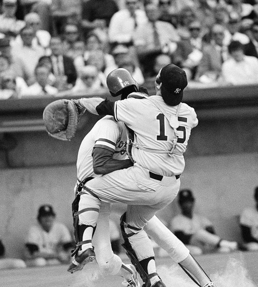 Willie Wilson (left), Thurman Munson