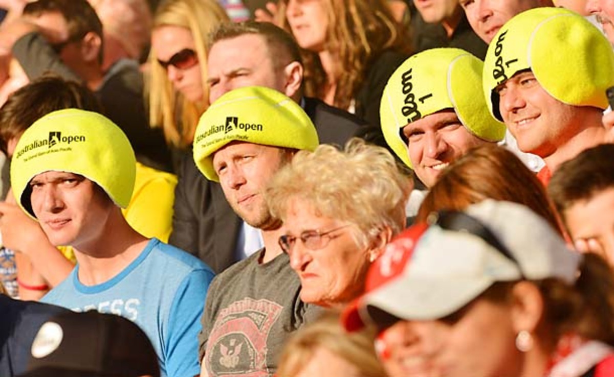 Australian Open fans watch Roger Federer, Andy Murray