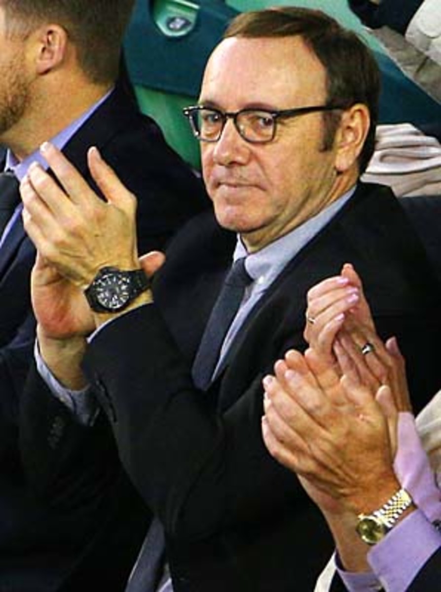 Kevin Spacey watches Australian Open