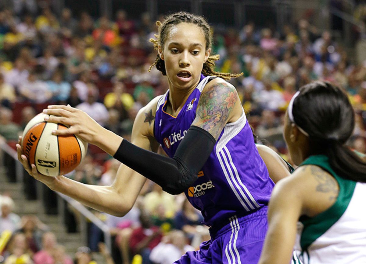 Brittney Griner put up 17 points in the Phoenix Mercury's 75-72 loss to the Seattle Storm.