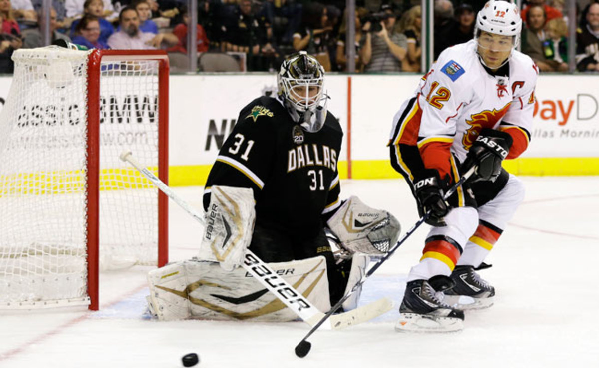 Goaltender Richard Bachman has gone 1-3 in four starts with the Dallas Stars this season.