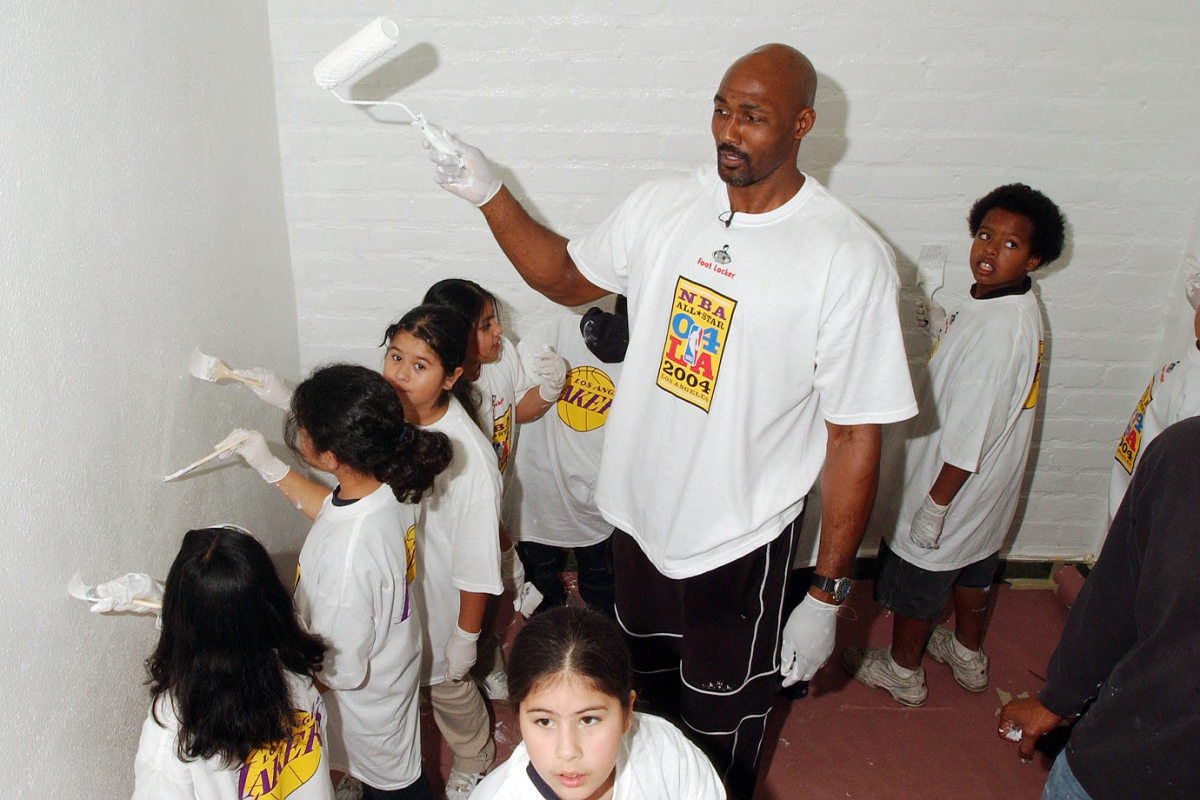 2004-Karl-Malone-Los-Angeles-Boys-and-Girls-Club.jpg