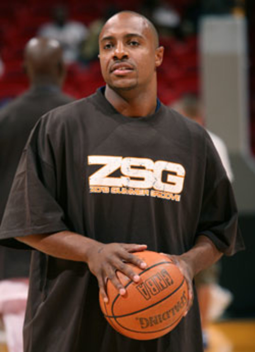 Jay Williams said his former Chicago Bulls teammates routinely smoked marijuana before games. (Victor Baldizon, Getty Images) 