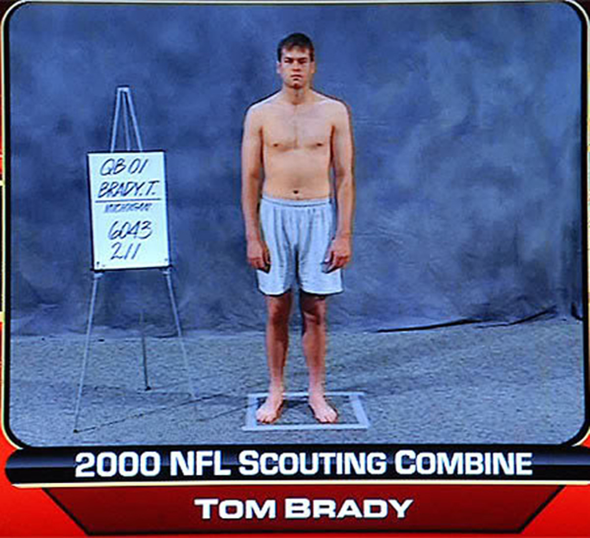 forlade makker lukker Here's A Pic Of Tom Brady Shirtless At The 2000 NFL Combine - Sports  Illustrated