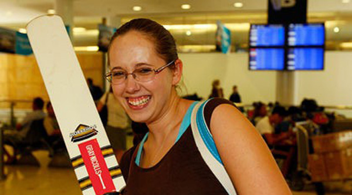 Ashley_Kerekes-420x0