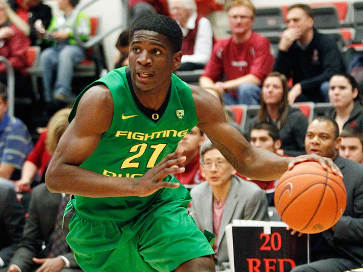 Coach Dana Altman will rely on the experience of players like Damyean Dotson to help the Ducks this season. (William Mancebo/Getty Images)