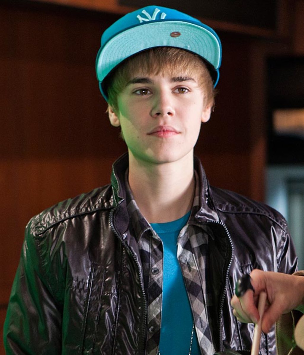 Justin Bieber's Sports Hats - Sports Illustrated