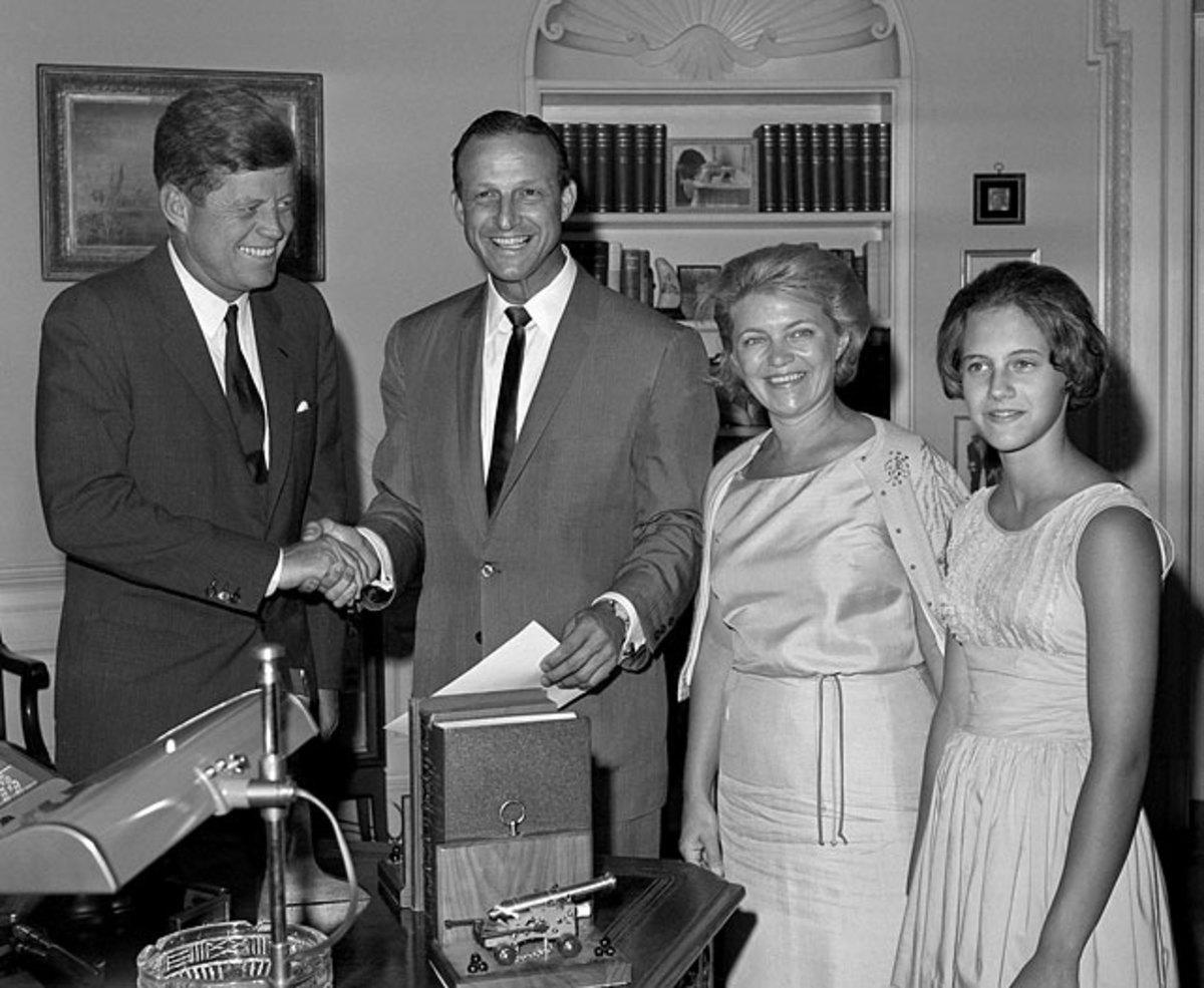 131121180931-1962-john-f-kennedy-stan-musial-wife-lillian-daughter-janet-single-image-cut.jpg