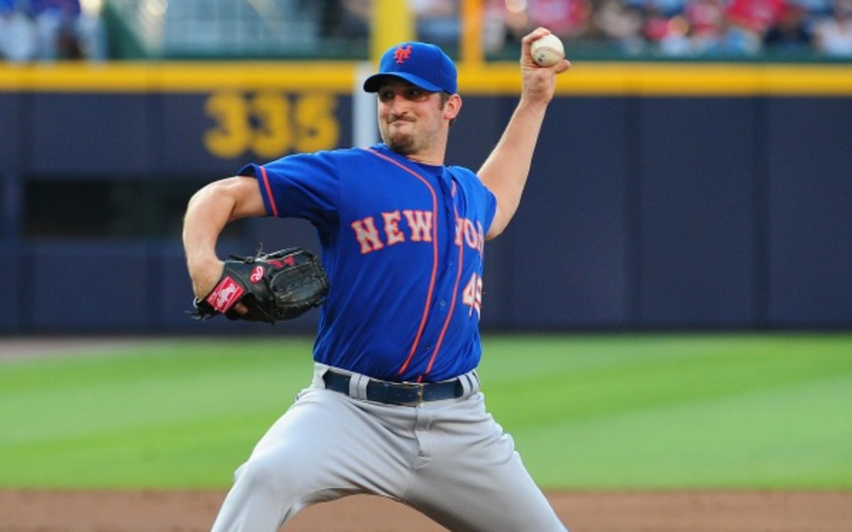 Jonathon Niese has a tear in his rotator cuff. (Photo by Scott Cunningham/Getty Images)