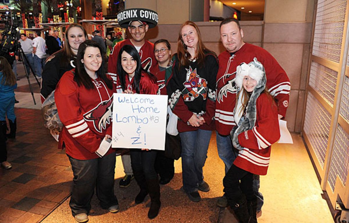 Phoenix Coyotes fans at Jobing.com Arena