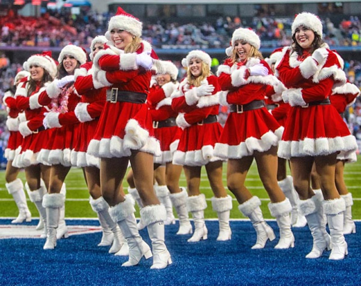 131223165332-buffalo-bills-jills-cheerleaders-25447203-single-image-cut.jpg