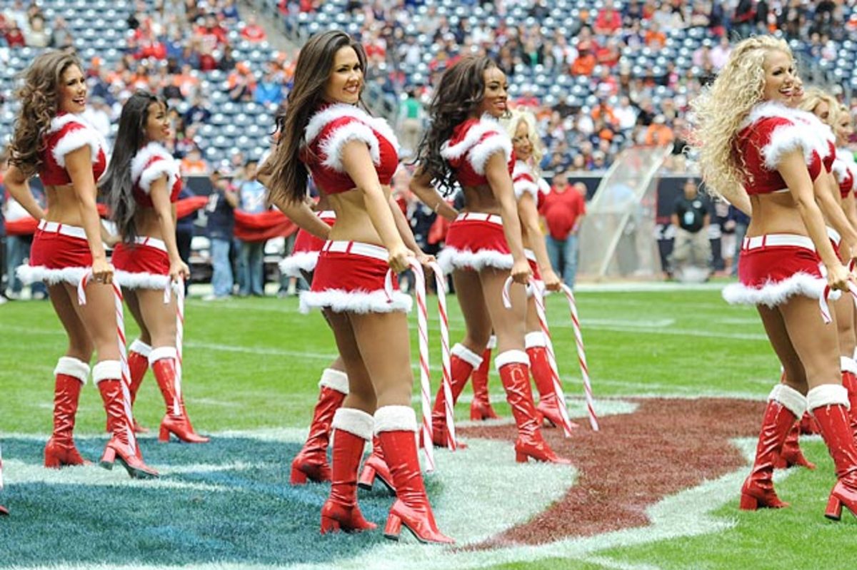 131223165426-houston-texans-cheerleaders-25438758-single-image-cut.jpg