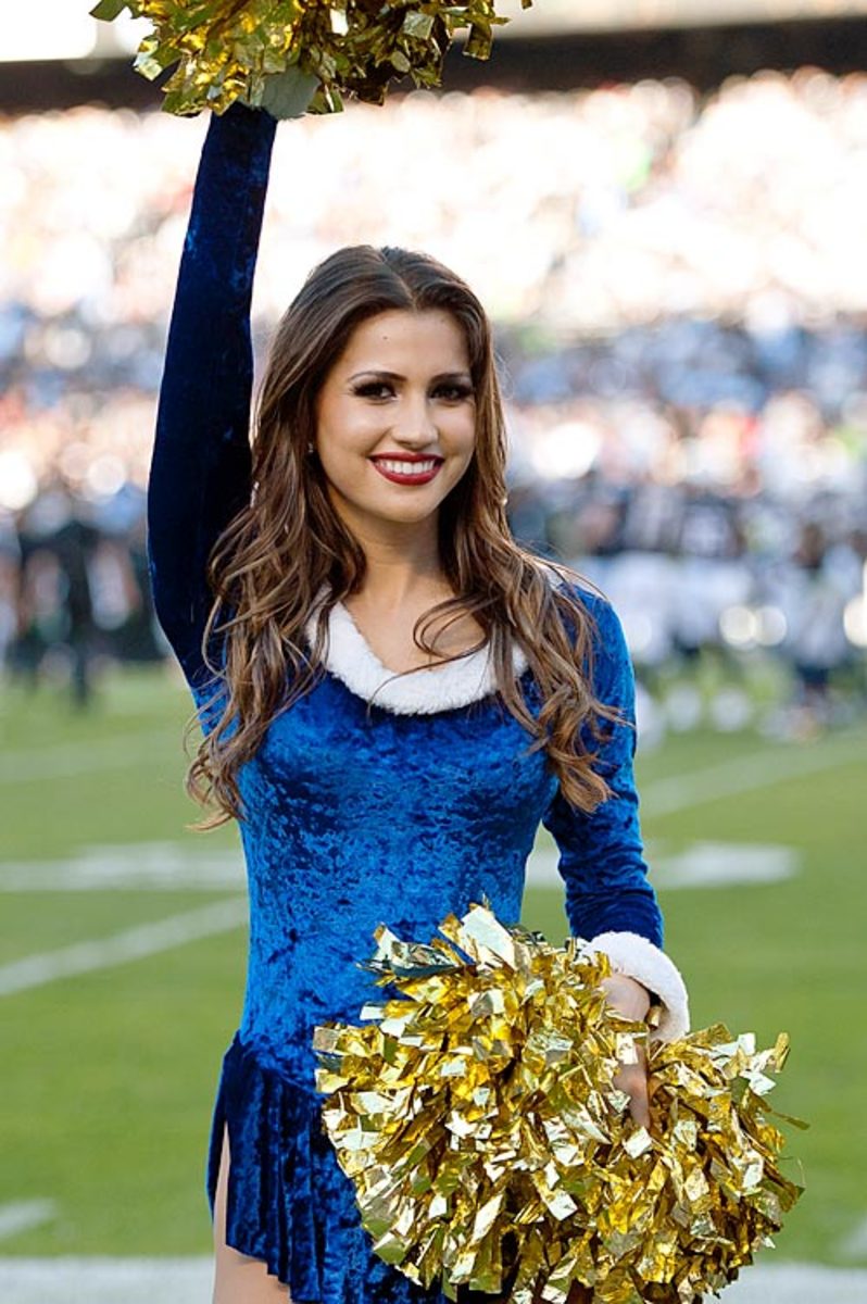 131223165643-san-diego-charger-girls-cheerleaders-25446983-single-image-cut.jpg