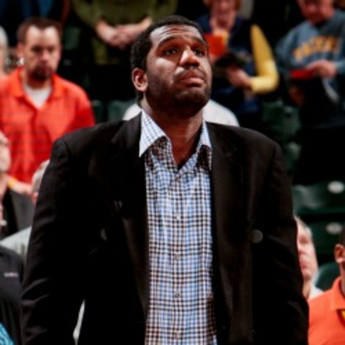 The Dallas Mavericks are expressing interest in free agent Greg Oden for next season. (Ron Hoskins/Getty Images)