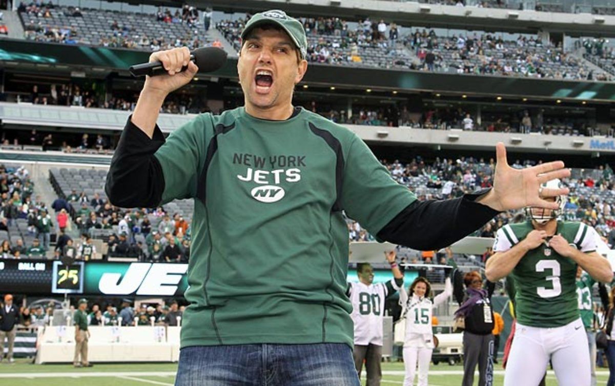 130131180700-ralph-macchio-single-image-cut.jpg