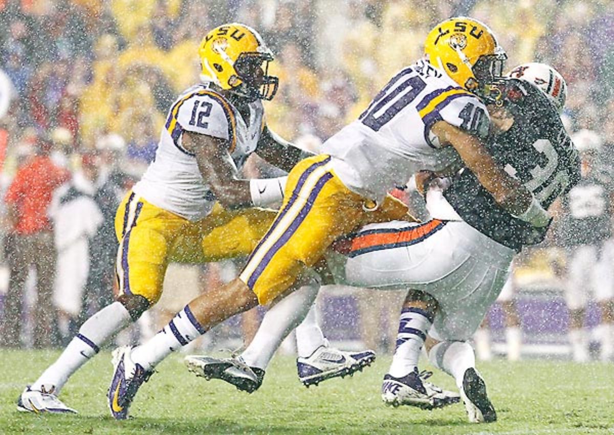 Wow, look at all the wind-driven dew! 