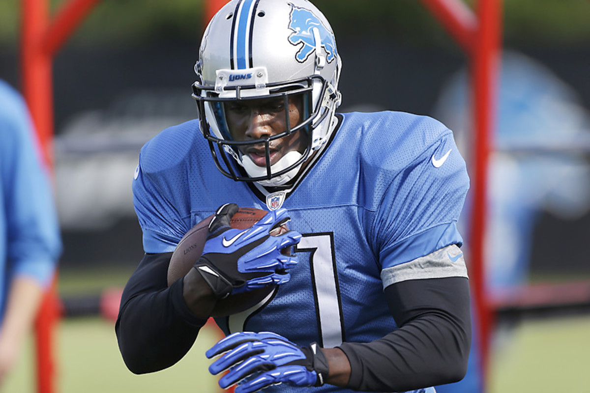 Reggie Bush has faced criticism in previous years, but he has developed into an underrated rusher. (Carlos Osorio/AP)