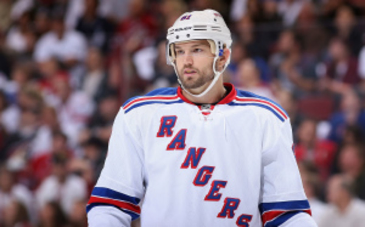 Right winger Rick Nash returns to a Rangers team that's currently tied with the New Jersey Devils for the 27th worst offense in the NHL. (Christian Petersen/Getty Images)