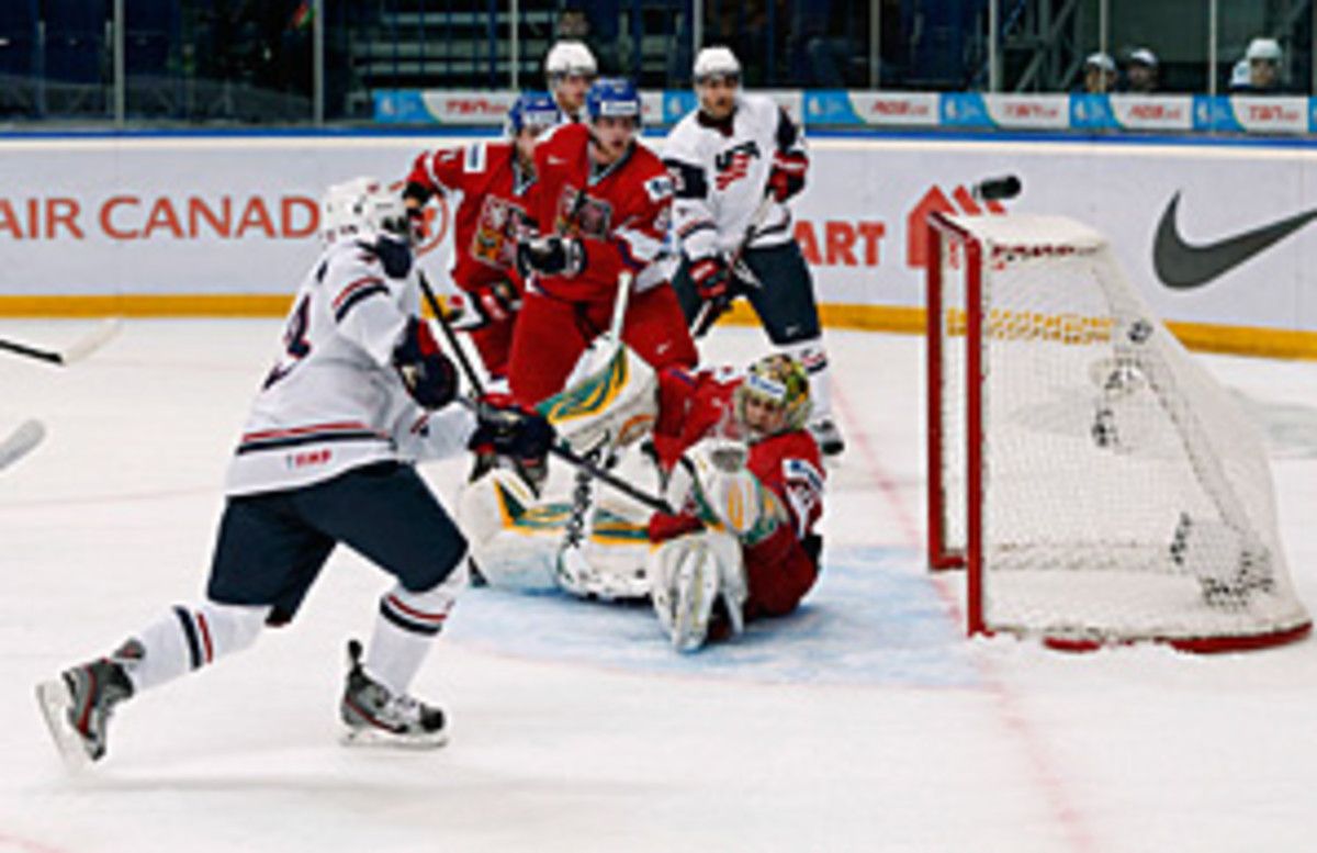 USA's John Gaudreau beats Czech Republic goalie Matej Machovsky in the second-period.