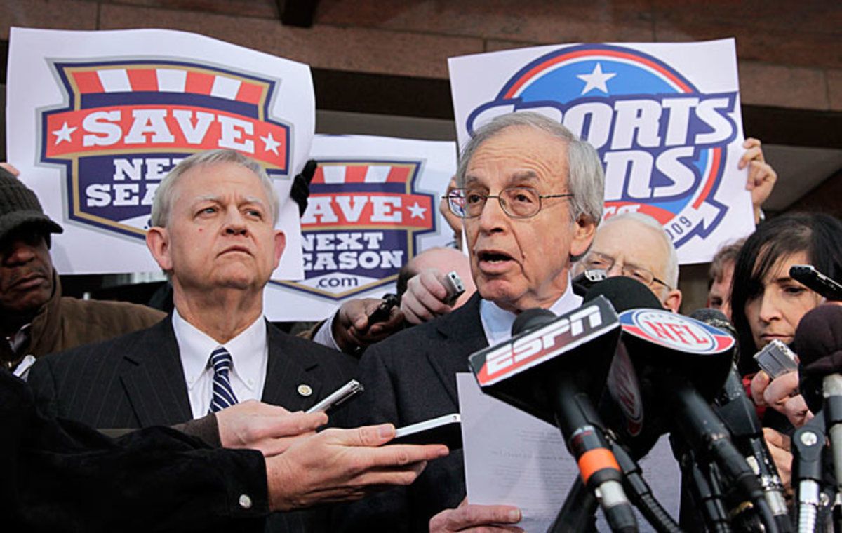 Mediator L. Scot Beckenbaugh (left) worked a miracle in bringing the warring parties together for a deal.