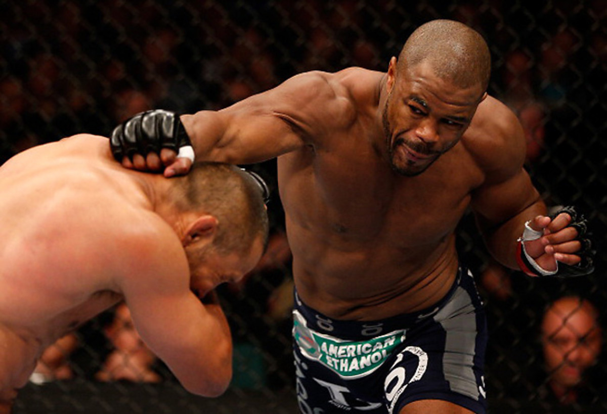 Rashad Evans found himself on the defensive for portions of the fight, but attacked when it mattered.