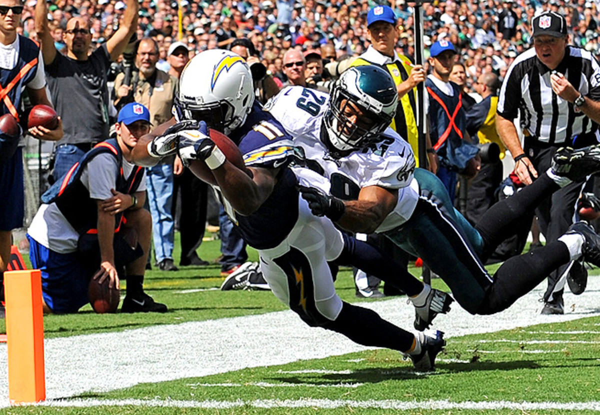 Eddie Royal dives into the endzone for a touchdown against the Philadelphia Eagles in Week 2.
