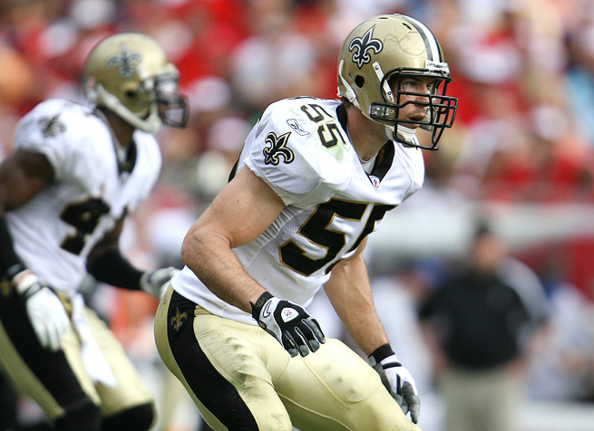 Scott Fujita, who last played with New Orleans in 2009, signed a one-day contract to retire as a Saint.