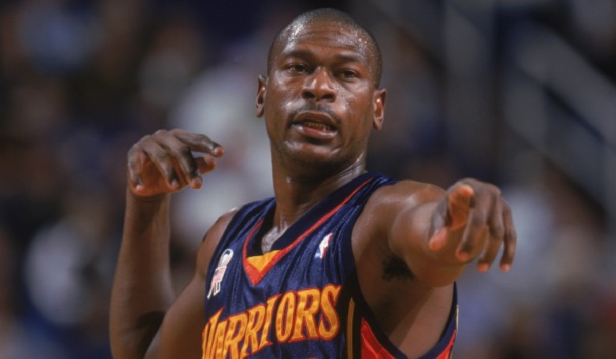 Mookie Blaylock is in critical condition following a car crash in Atlanta. (Barry Gossage /NBAE/Getty Images)