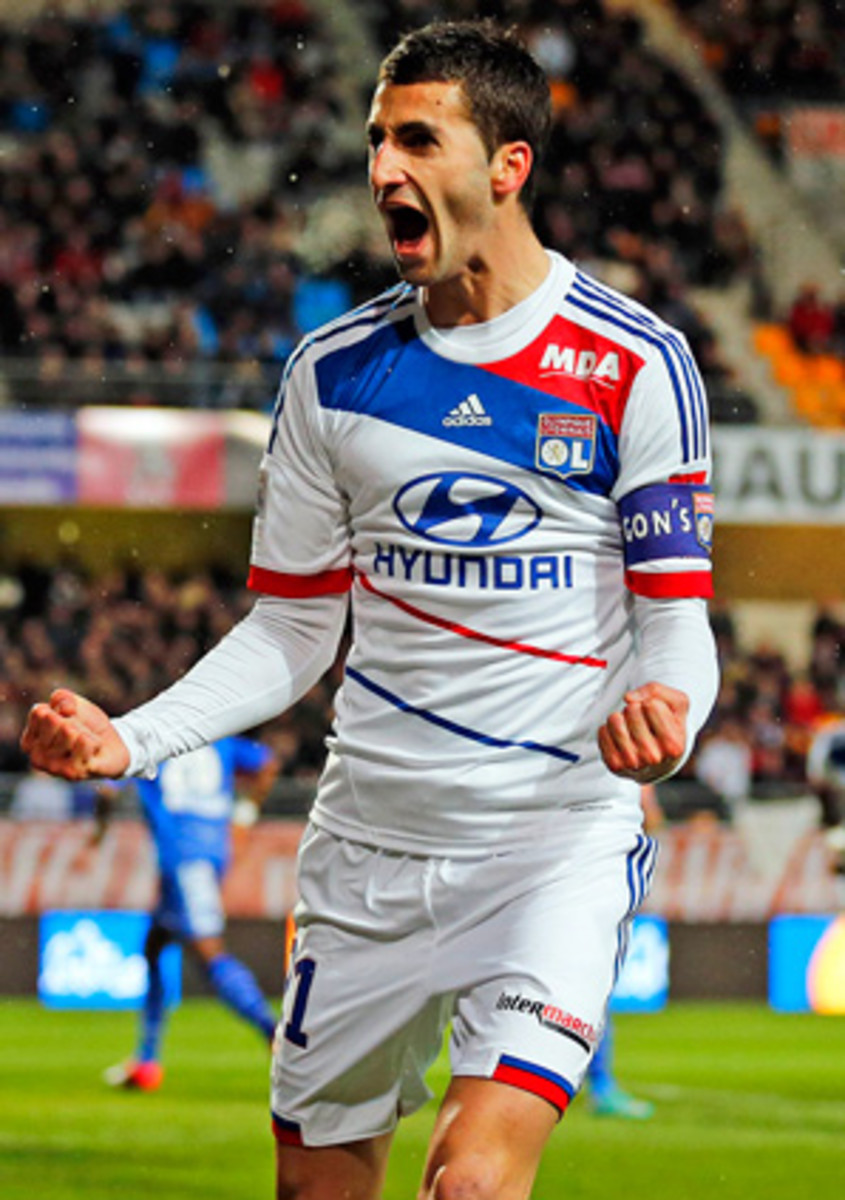 Maxime Gonalons scored on eo f Lyon's two goals against Troyes.