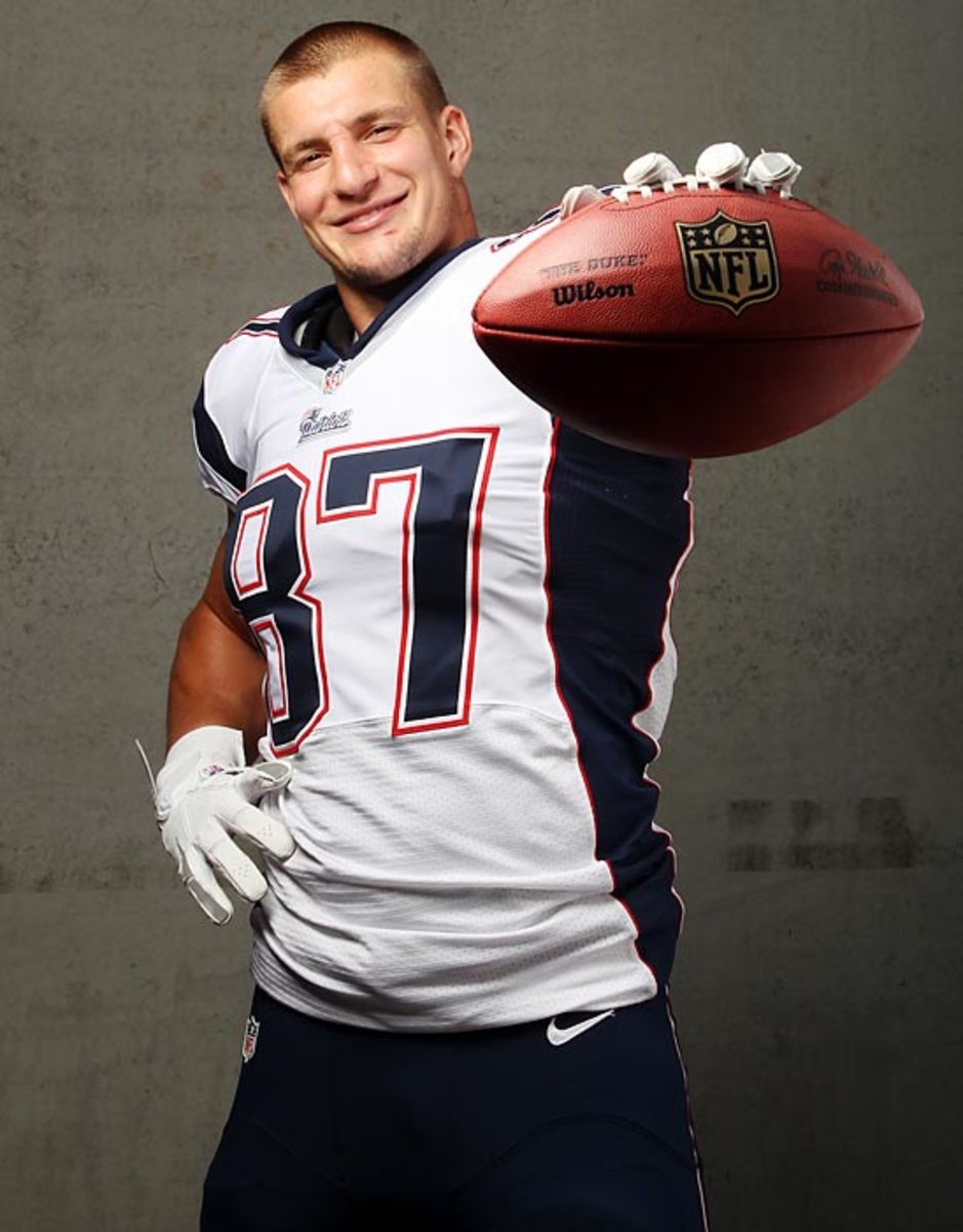 gronkowski.iooss7.jpg