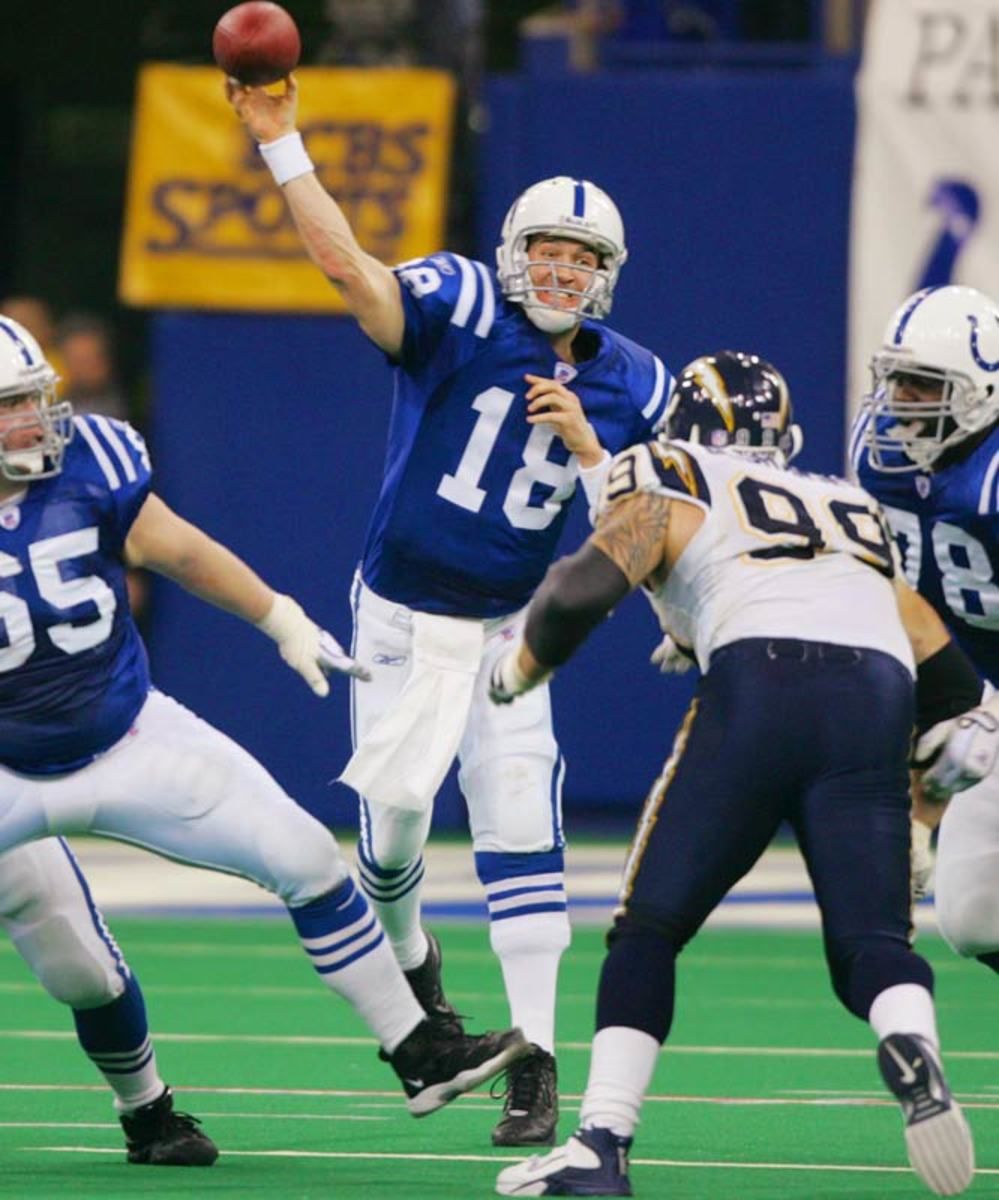 Peyton Manning passes Dan Marino