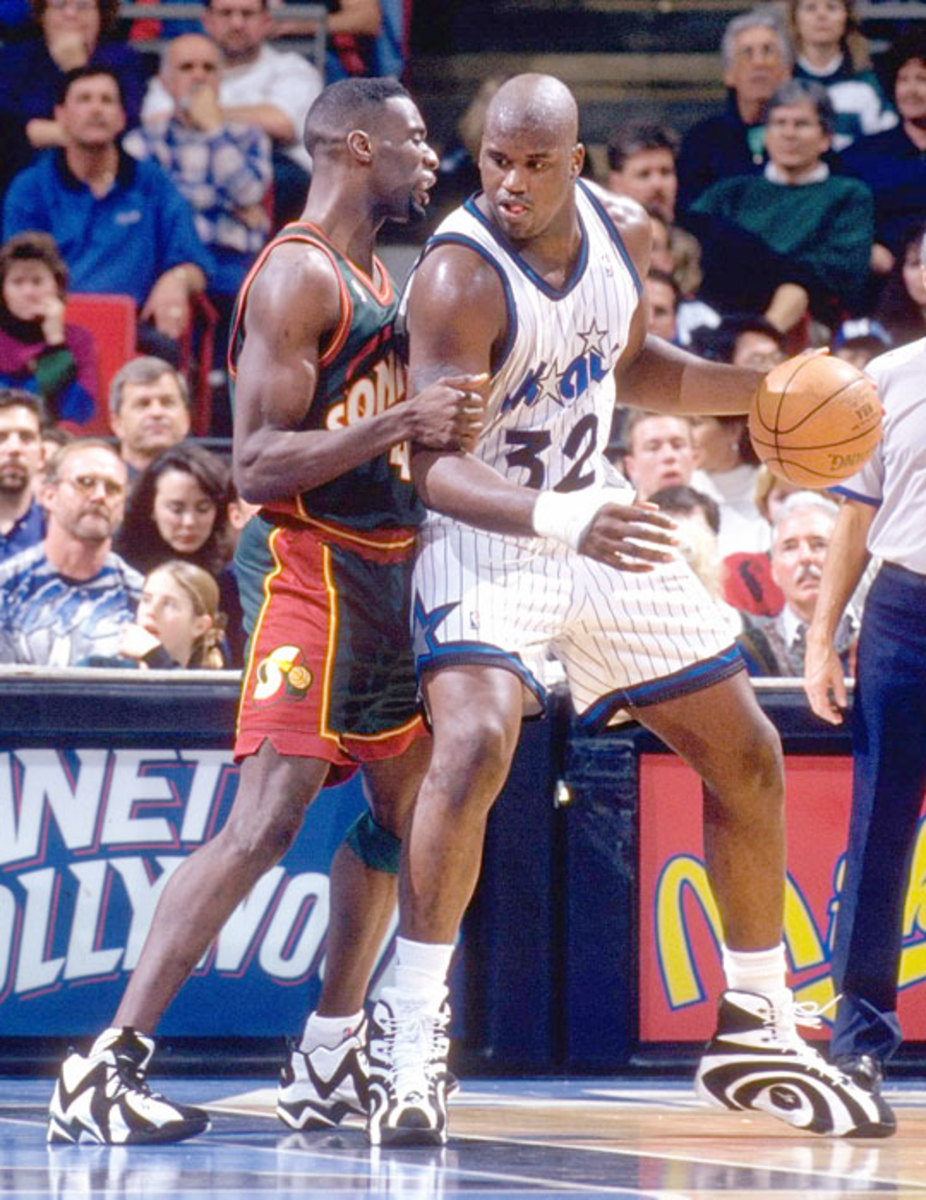 Shaquille O'Neal and Shawn Kemp