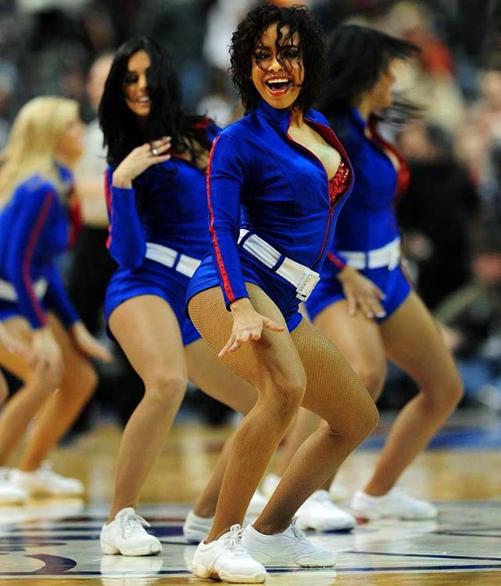 sixers-dancers-opoe-50096.jpg