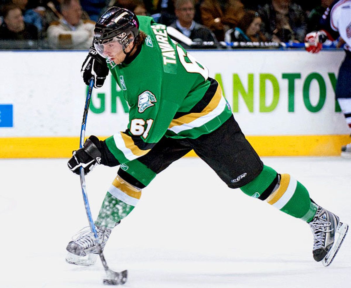 John Tavares, C