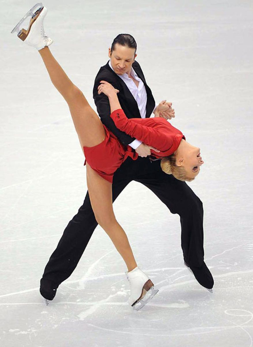 oksana-Domnina-oppa-3459-mid.jpg
