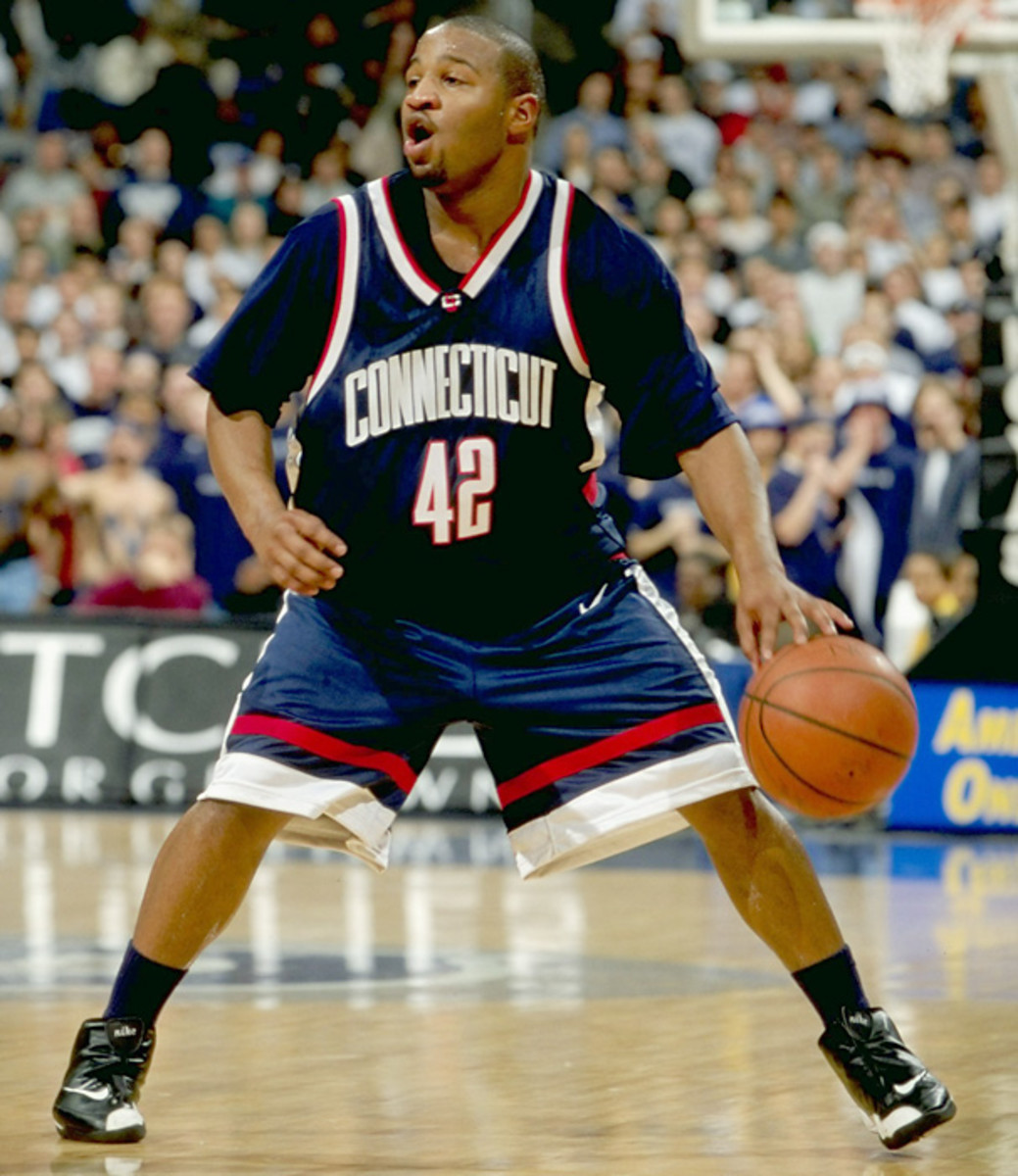 Classic Photos of UConn Men's Basketball Sports Illustrated