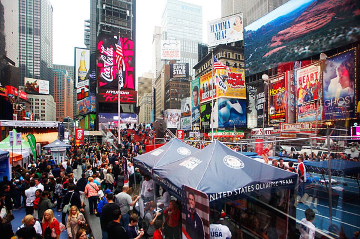 03.times.square.jeff.zevelansky.jpg