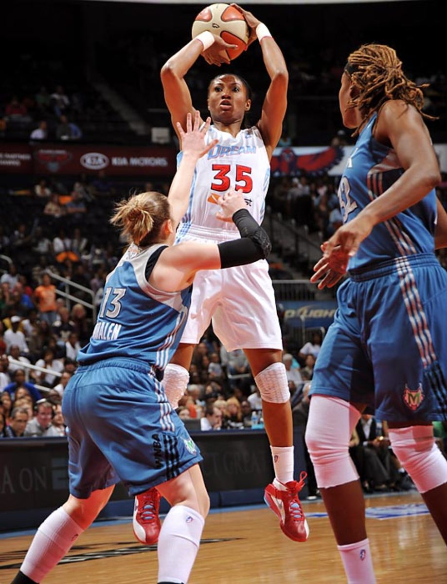 Angel McCoughtry