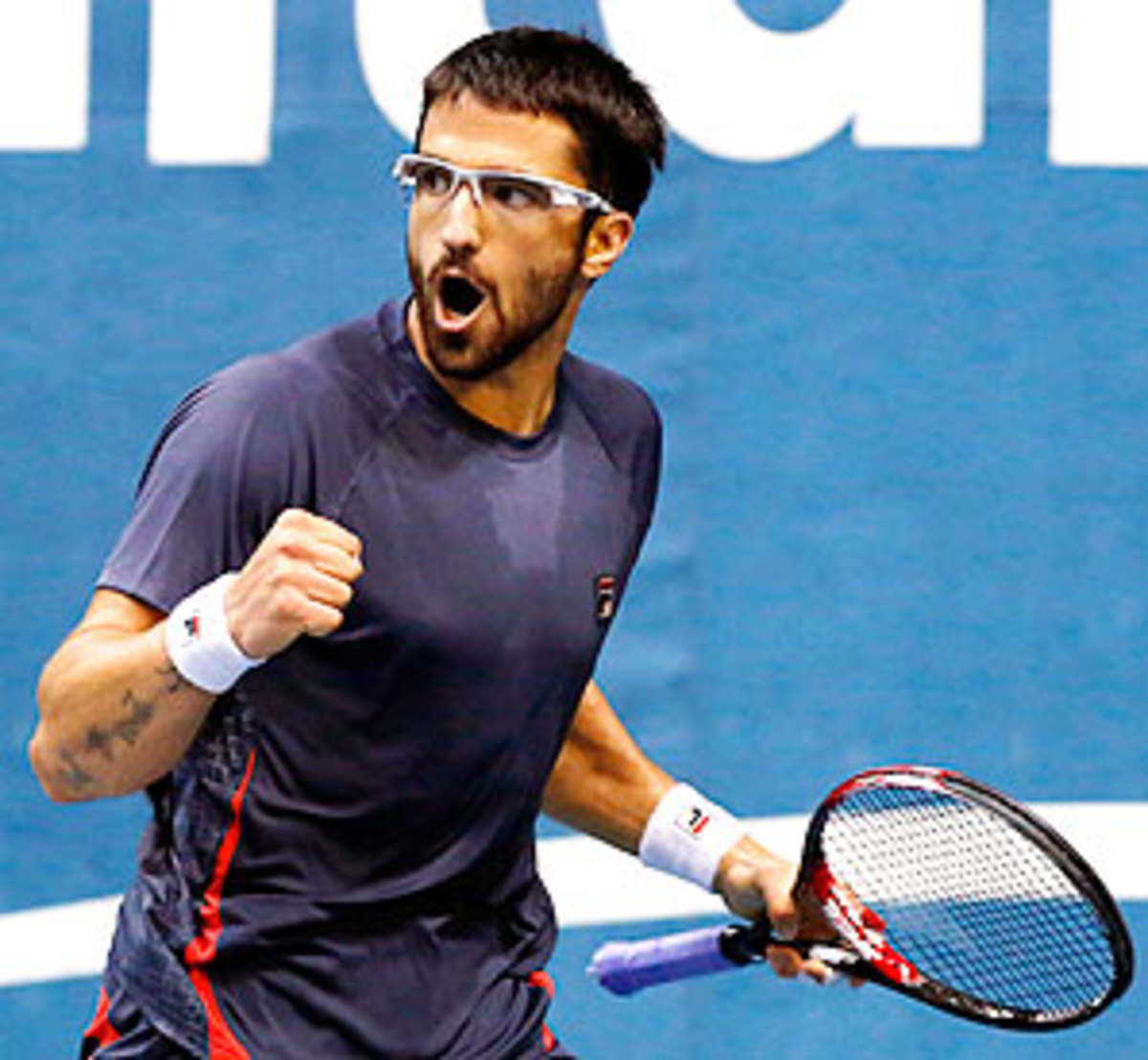 Janko Tipsarevic's victory over Fernando Verdasco puts him into the semis against Gilles Simon.