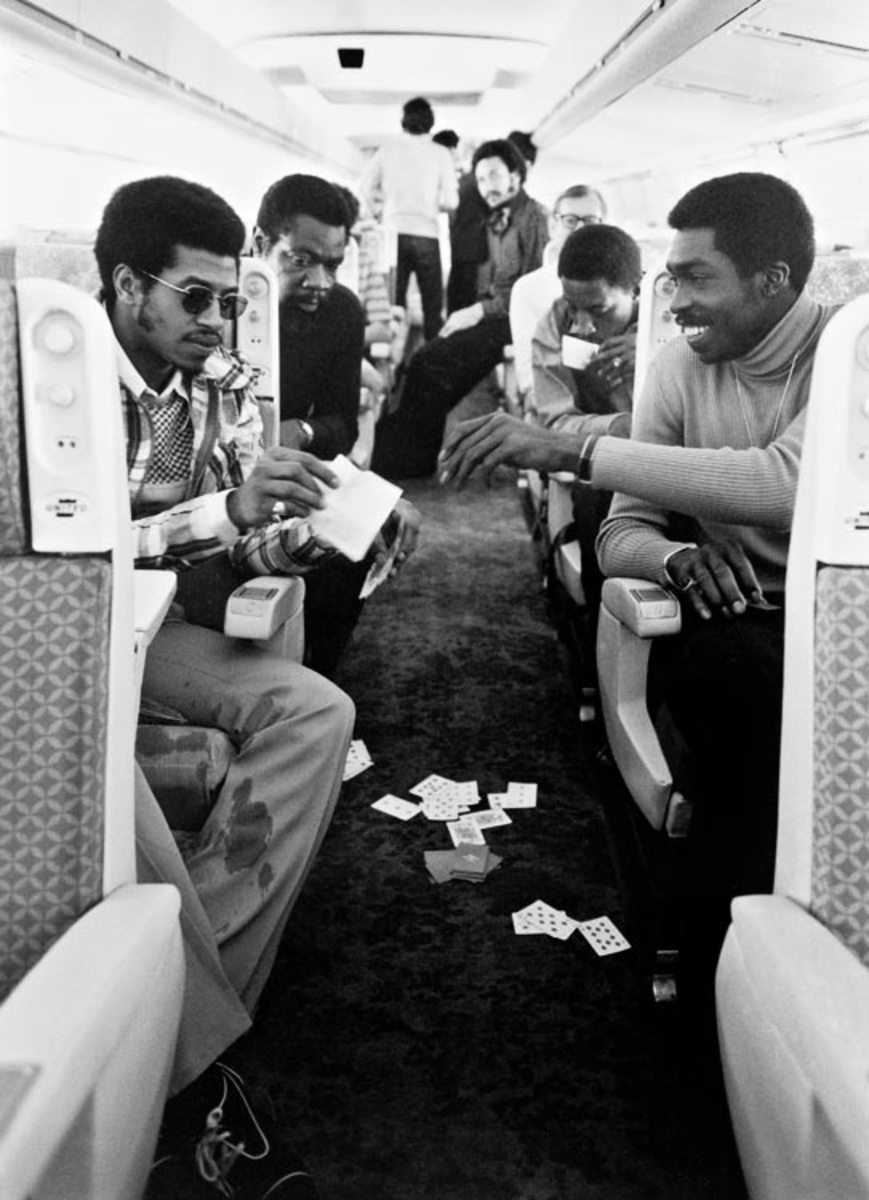  Dean Meminger and Earl Monroe