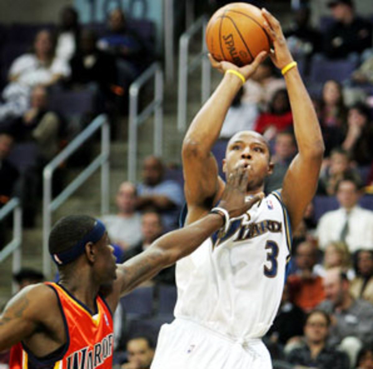 caron-butler-112608.jpg