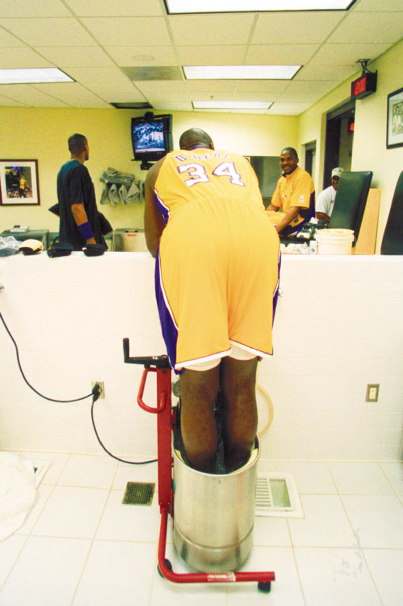 shaq-rear.jpg