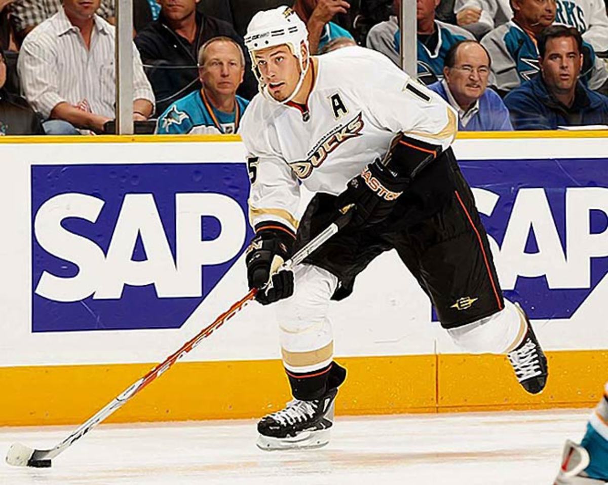 Ryan Getzlaf, center, Anaheim Ducks