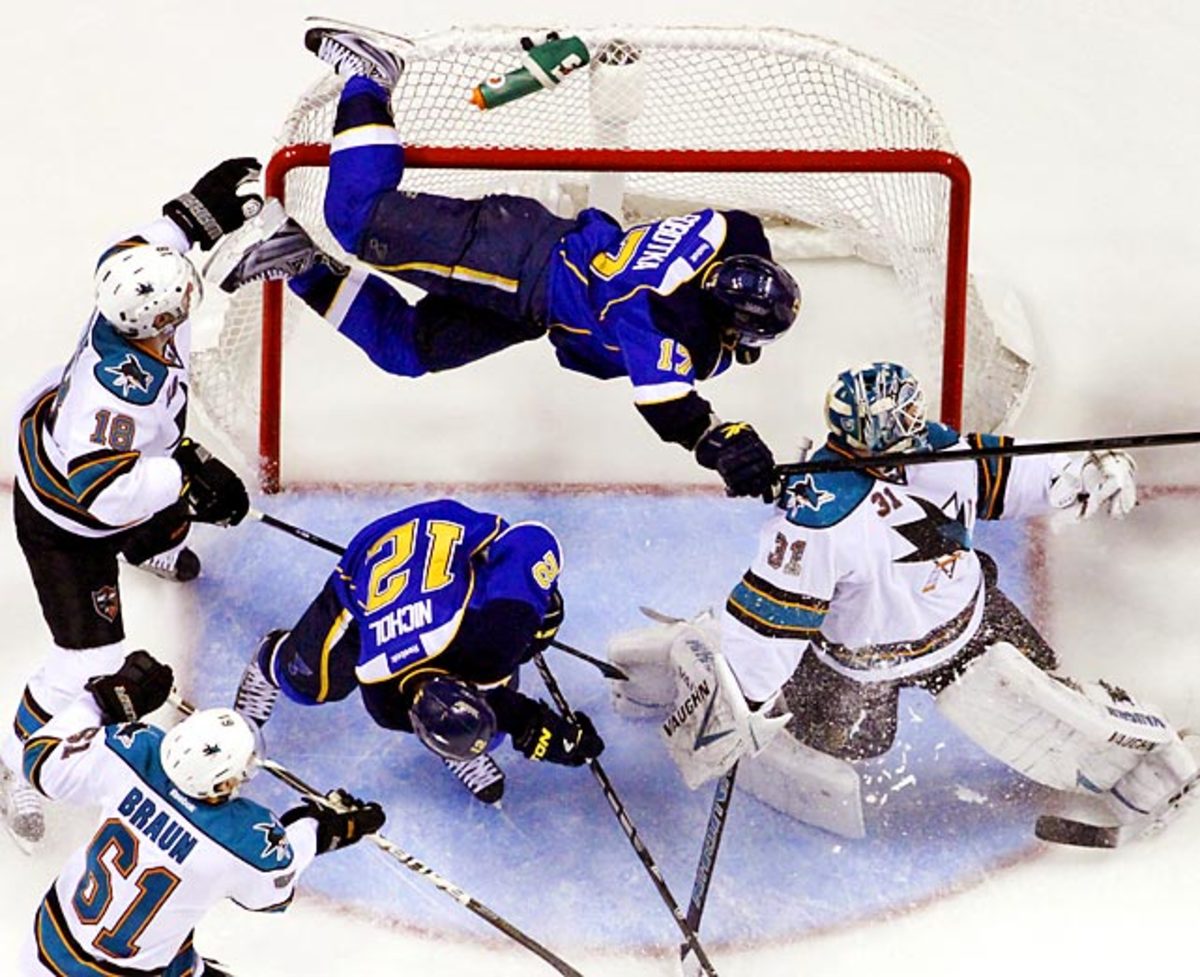 APTOPIX-Sharks-Blues-Hockey.jpg