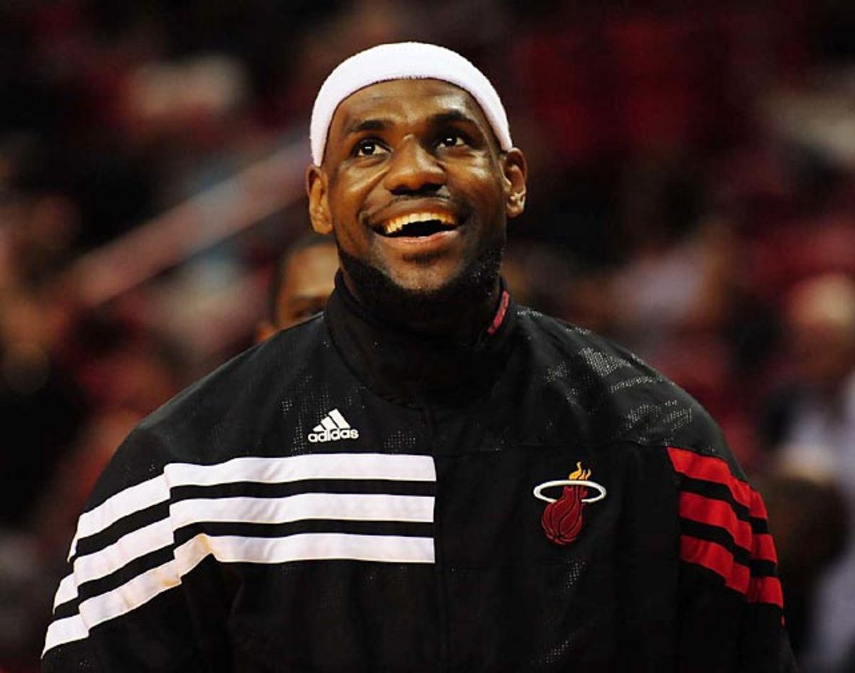 0-lebron-james-op3z-1846-mid.jpg